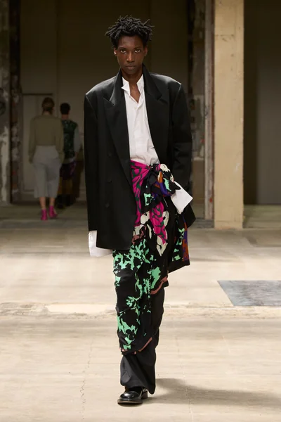Look 61